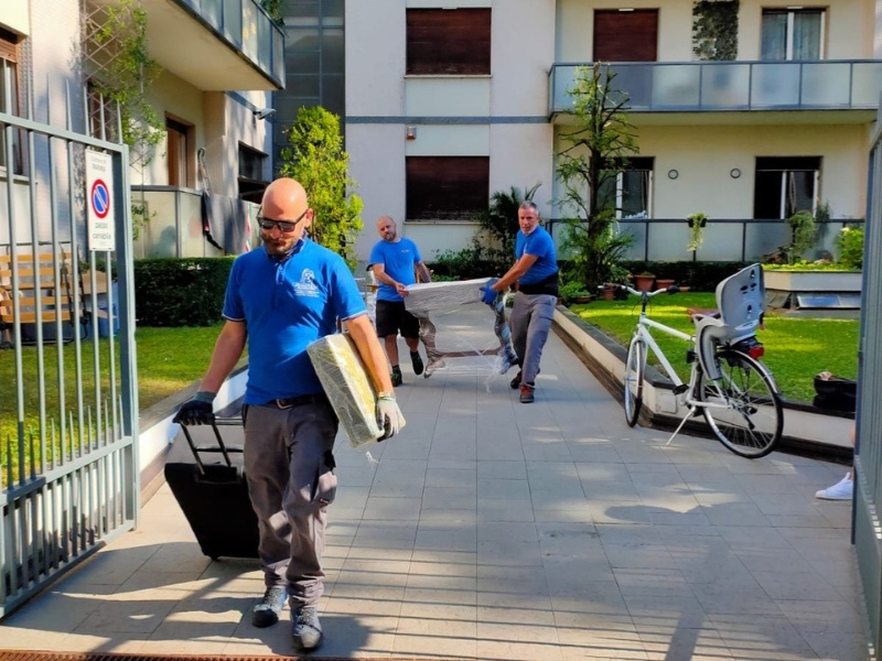 Magazzino e logistica per privati e aziende Ismaele Traslochi 01